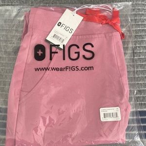 BNWT FIGS Chalk Pink Zamora jogger petite pants
